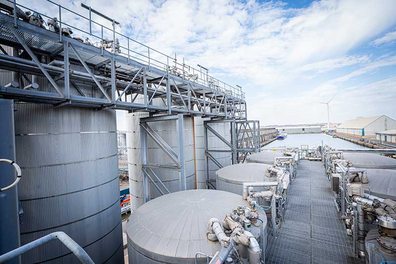 Bulk palm oil delivery truck — SD Guthrie International Liverpool Refinery